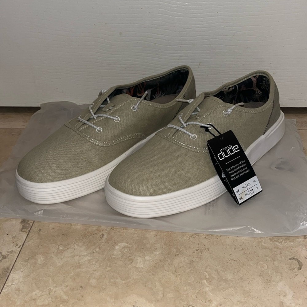 Hey Dude- CONWAY TAUPE